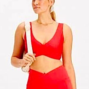 NWT Fabletics Red Crossover Low Impact Sports Bra 1X